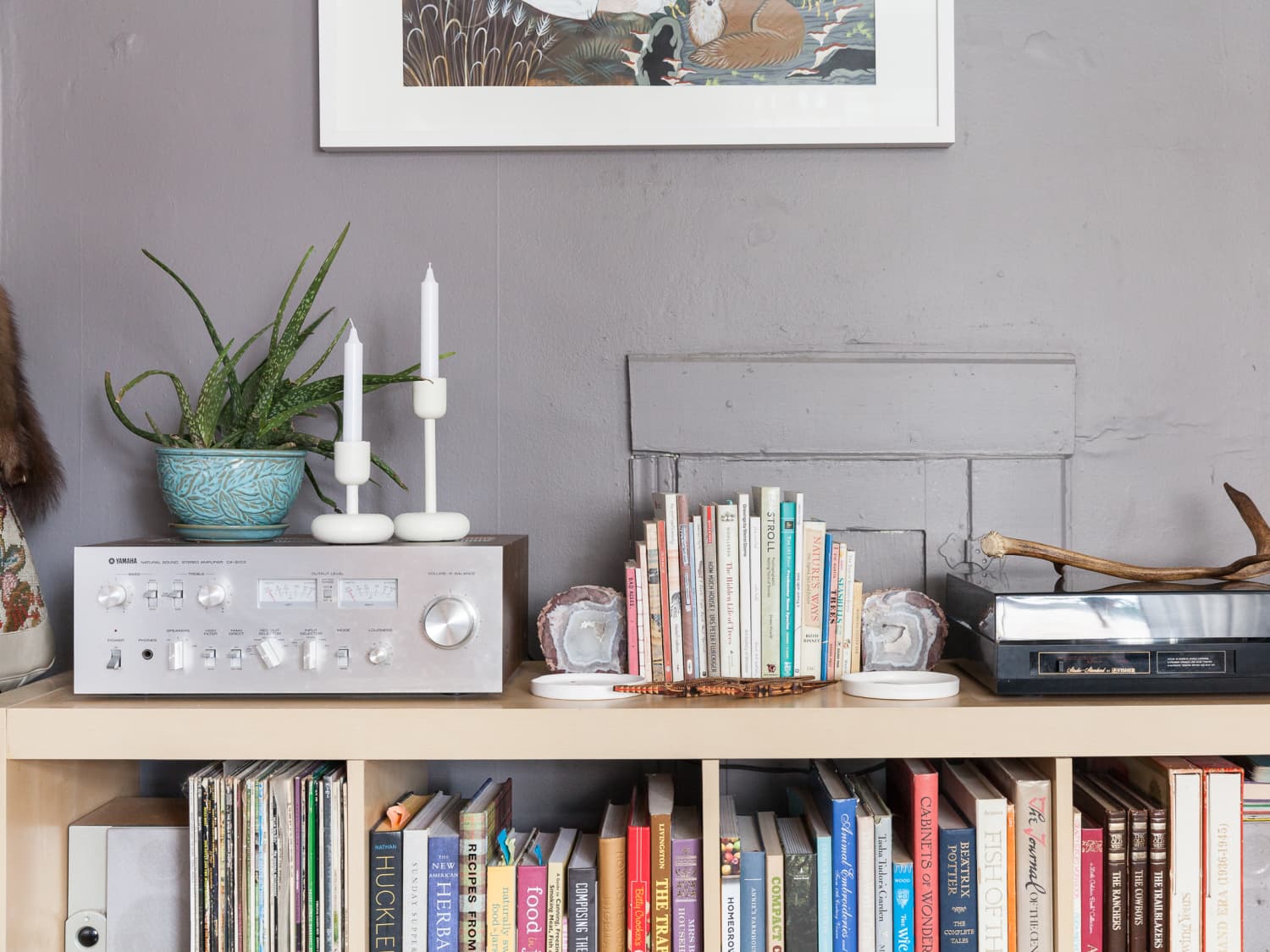 This 20 IKEA Cutting Board Hack Creates Easy Bookends Apartment